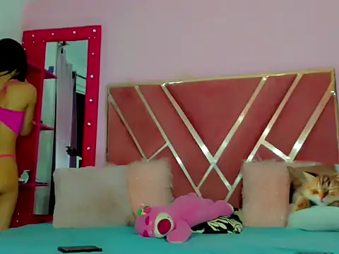 Dollcute  online show from April 27, 12:08 am