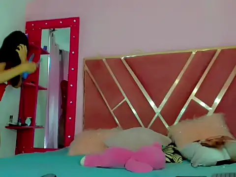 Dollcute  online show from April 27, 1:09 pm