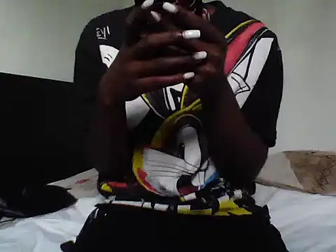 Snapshot of blisspie chatting on June 14, 3:02 pm blisspie online show from June 14, 3:02 pm