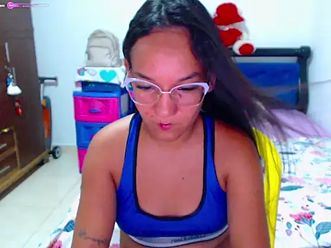 Roseluxs online show from May 14, 12:51 am