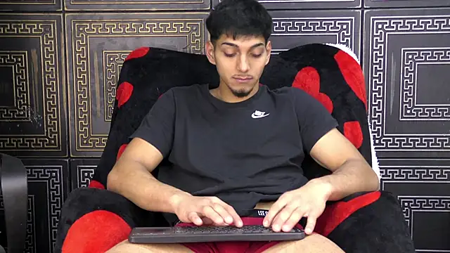 DanteRafaelo online show from May 1, 5:07 pm