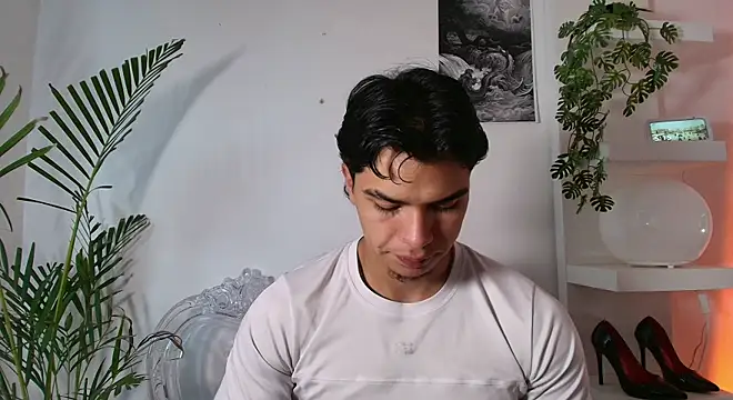 andyypalmer  online show from May 19, 10:17 pm