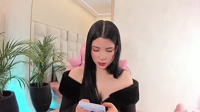 Snapshot of imnikaa_ chatting on June 11, 2:58 pm imnikaa online show from June 11, 2:58 pm