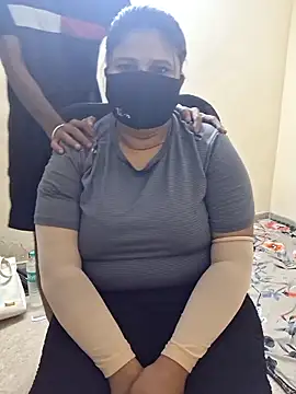 alina-cuopal online show from April 24, 4:53 pm