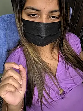 Jasmine lovel online show from April 16, 7:14 pm