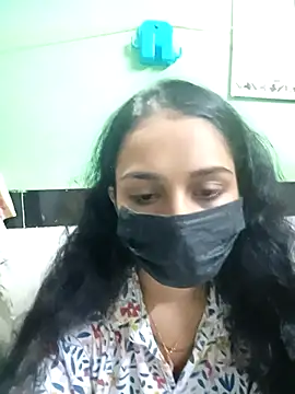 Lusi G online show from April 18, 9:55 am