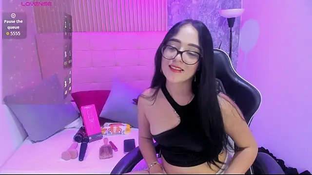 Amiee Kovva online show from July 16, 7:22 pm