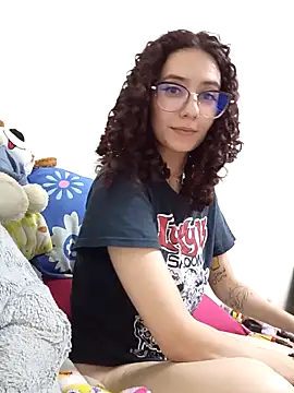 Aura Phone online show from April 18, 3:42 am