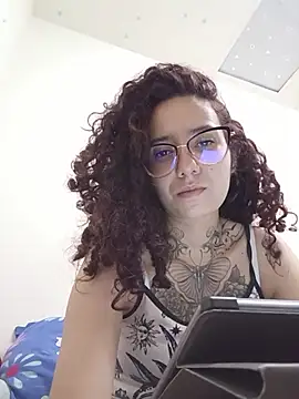 Aura Phone online show from April 30, 2:29 am