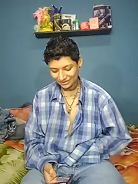 tomi tomboy online show from May 20, 4:04 pm