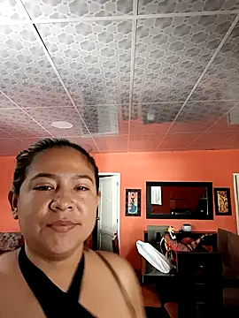 elisa-bebe online show from April 23, 3:35 pm