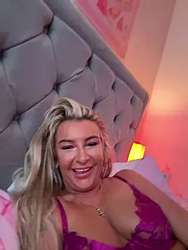 Naughtyhousewife x online show from May 13, 5:42 pm