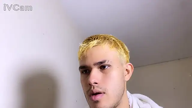 EdwinBoys online show from July 22, 2:08 pm