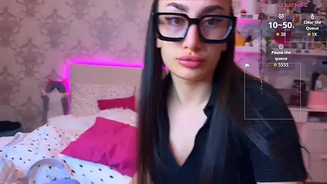 MyNaomi online show from May 15, 7:56 pm