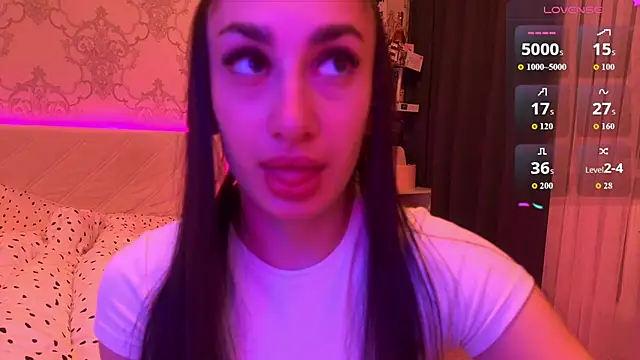 Snapshot of MyNaomi chatting on June 7, 8:36 pm MyNaomi online show from June 7, 8:36 pm