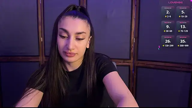 Snapshot of MyNaomi chatting on June 25, 9:31 pm MyNaomi online show from June 25, 9:31 pm