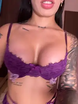 milasantana  online show from May 10, 10:33 pm
