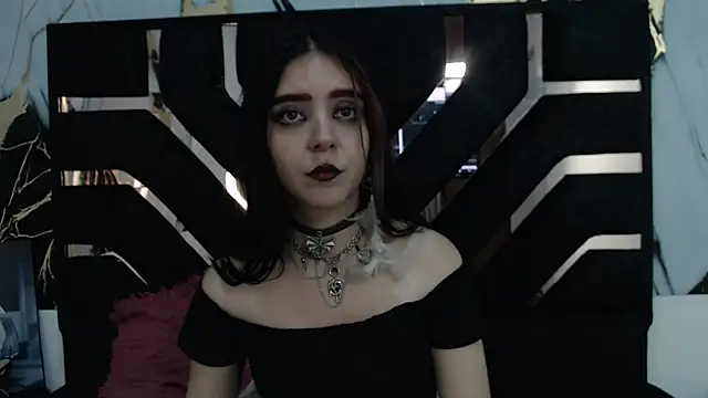 amberblackcs01 online show from May 26, 11:58 pm