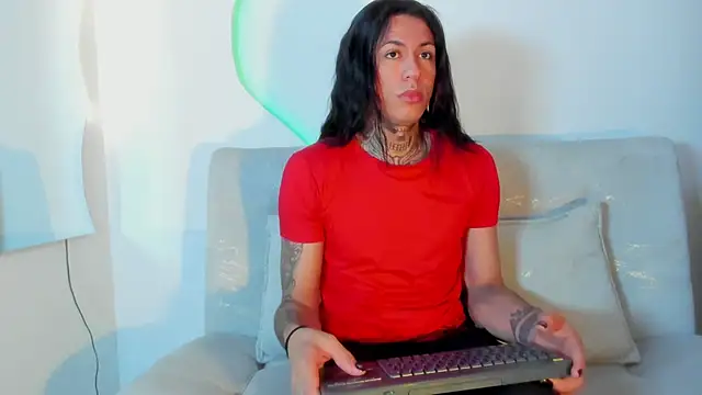 Aohomlester  online show from May 28, 1:06 pm