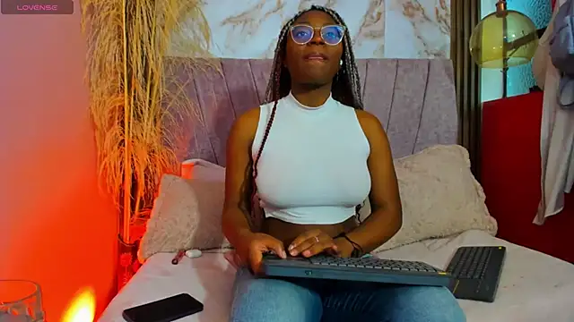 Candy Williamss online show from May 25, 8:07 pm