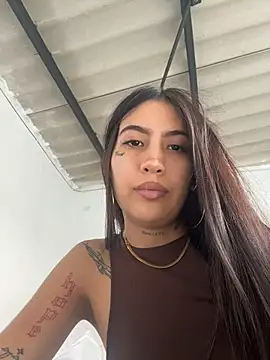 Snapshot of babedemon666 chatting on June 5, 3:51 pm babedemon666 online show from June 5, 3:51 pm