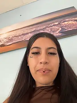 Snapshot of babedemon666 chatting on May 10, 7:27 pm babedemon666 online show from May 10, 7:27 pm