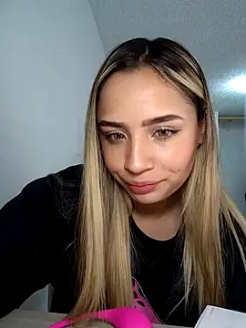 Bebitafiu online show from May 7, 3:59 pm