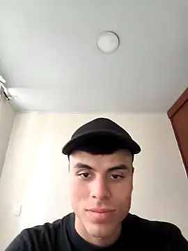 srmaylo online show from May 1, 8:36 pm