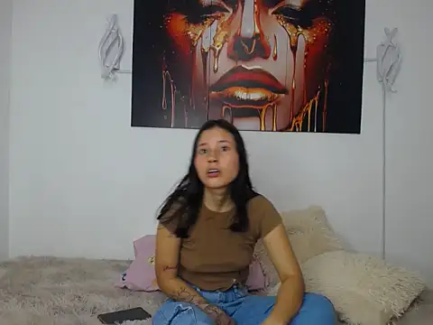 michellna online show from April 15, 7:40 pm