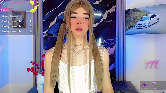 Snapshot of moon_sweet- chatting on June 26, 4:07 am moon sweet- online show from June 26, 4:07 am