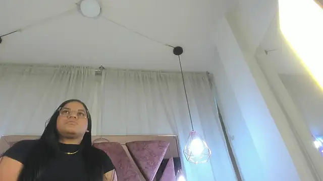 Curvy Luna  online show from April 20, 2:29 pm