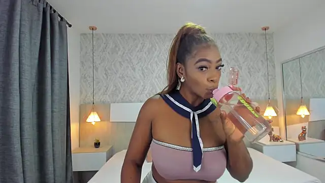 Tisha-Cole online show from April 25, 1:08 am