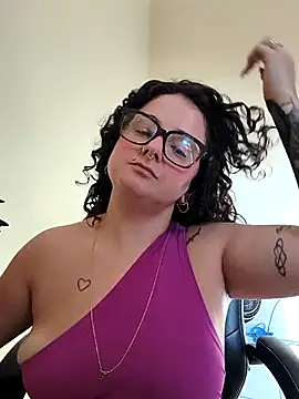  lascivious online show from April 24, 6:10 pm