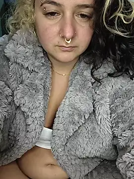  lascivious online show from June 21, 1:44 am