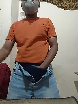 Snapshot of hot_boy995 chatting on June 17, 4:39 pm hot boy995 online show from June 17, 4:39 pm