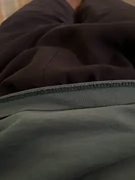 warm milk69 online show from May 2, 3:34 am