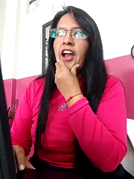 Snapshot of Gaby_lulu chatting on May 5, 6:11 pm Gaby lulu online show from May 5, 6:11 pm