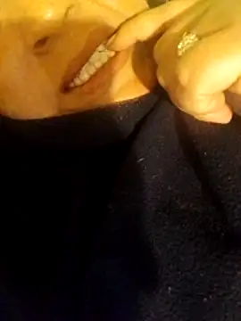 Snapshot of Gaby_lulu chatting on June 10, 2:02 am Gaby lulu online show from June 10, 2:02 am