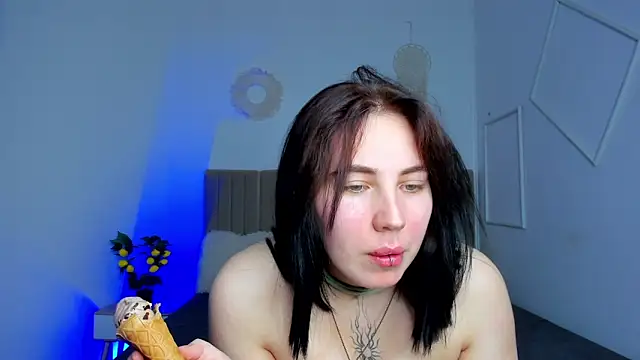 Shiraazsh  online show from May 25, 8:18 pm