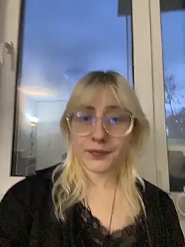 Blondie Picxel   online show from April 21, 4:13 pm