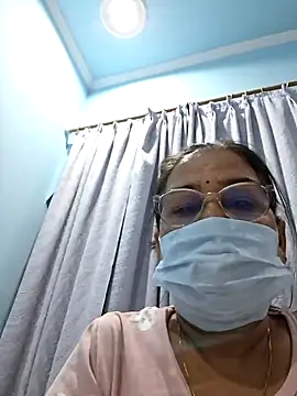 Snapshot of Shalini3456 chatting on May 29, 5:08 pm Shalini3456 online show from May 29, 5:08 pm