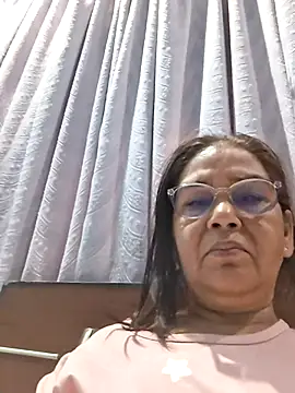 Snapshot of Shalini3456 chatting on May 24, 4:12 am Shalini3456 online show from May 24, 4:12 am
