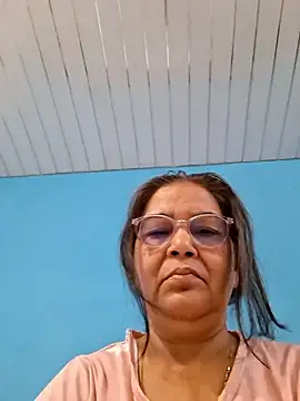 Snapshot of Shalini3456 chatting on May 10, 4:05 am Shalini3456 online show from May 10, 4:05 am