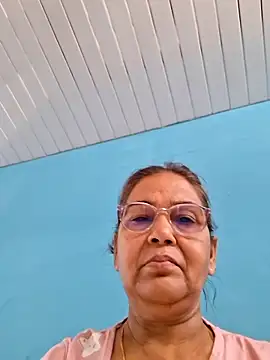 Snapshot of Shalini3456 chatting on May 9, 3:43 am Shalini3456 online show from May 9, 3:43 am