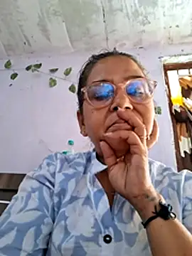 Shalini3456 online show from April 15, 9:04 am