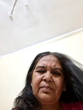Snapshot of Shalini3456 chatting on May 4, 3:26 pm Shalini3456 online show from May 4, 3:26 pm
