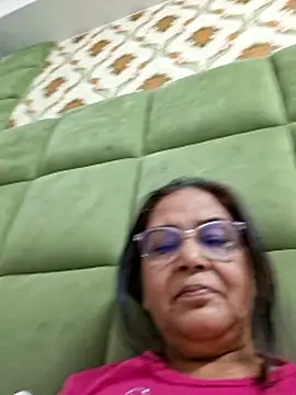 Snapshot of Shalini3456 chatting on May 16, 6:56 am Shalini3456 online show from May 16, 6:56 am