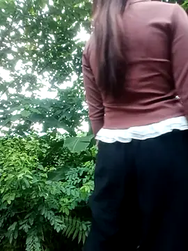 Snapshot of Elena_Mia chatting on July 17, 11:24 pm Elena Mia online show from July 17, 11:24 pm