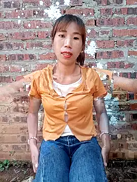 Elena Mia online show from May 15, 11:47 pm