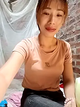 Elena Mia online show from May 18, 1:17 am